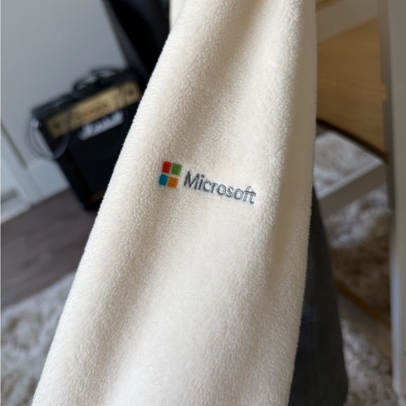 Columbia Fleece Pullover - White and Gray - Picture 6 of 7